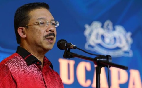 政府政务司司长：公务员缺席公共账目委员会的法律诉讼